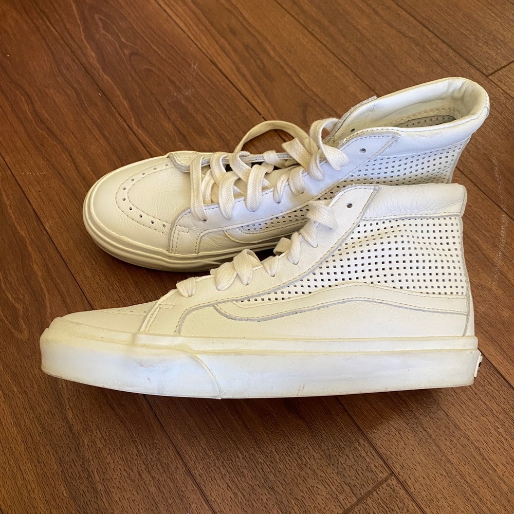 VANS | 7.5 | Sk8-Hi White Leather Shoes